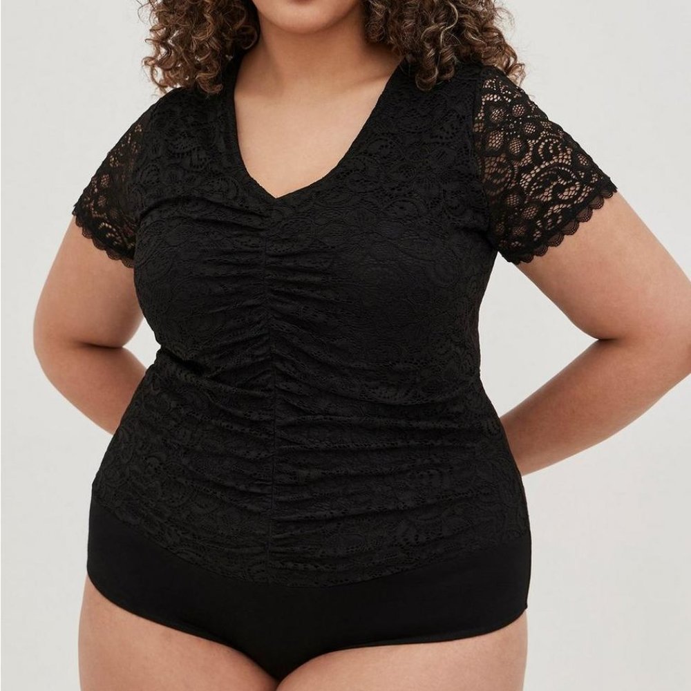 NWT Torrid Size 4 Black Lace Cinched Front Bodysuit